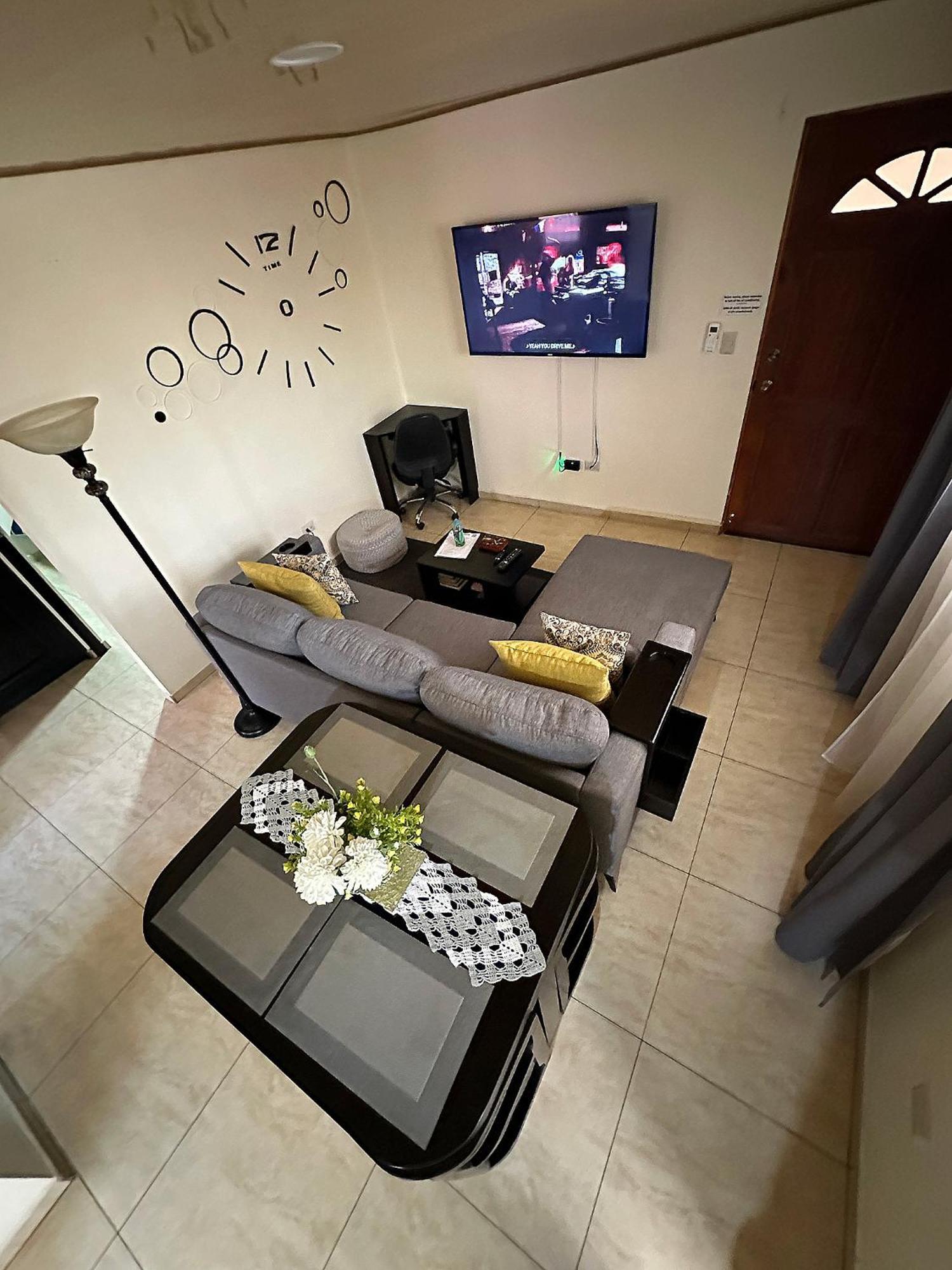 Senderos Apartment, Self Check- In, Airport Sjo 5 Min Río Segundo المظهر الخارجي الصورة
