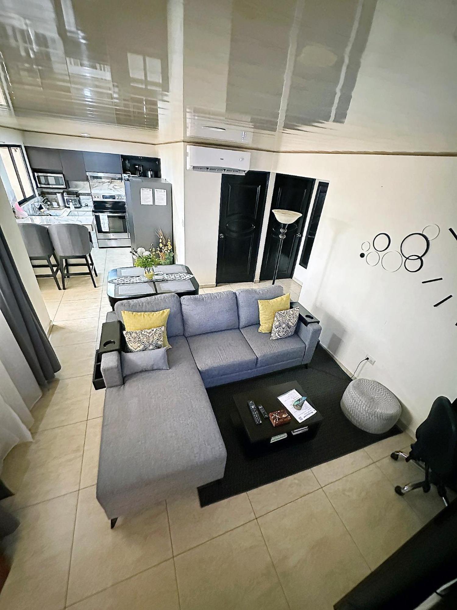 Senderos Apartment, Self Check- In, Airport Sjo 5 Min Río Segundo المظهر الخارجي الصورة