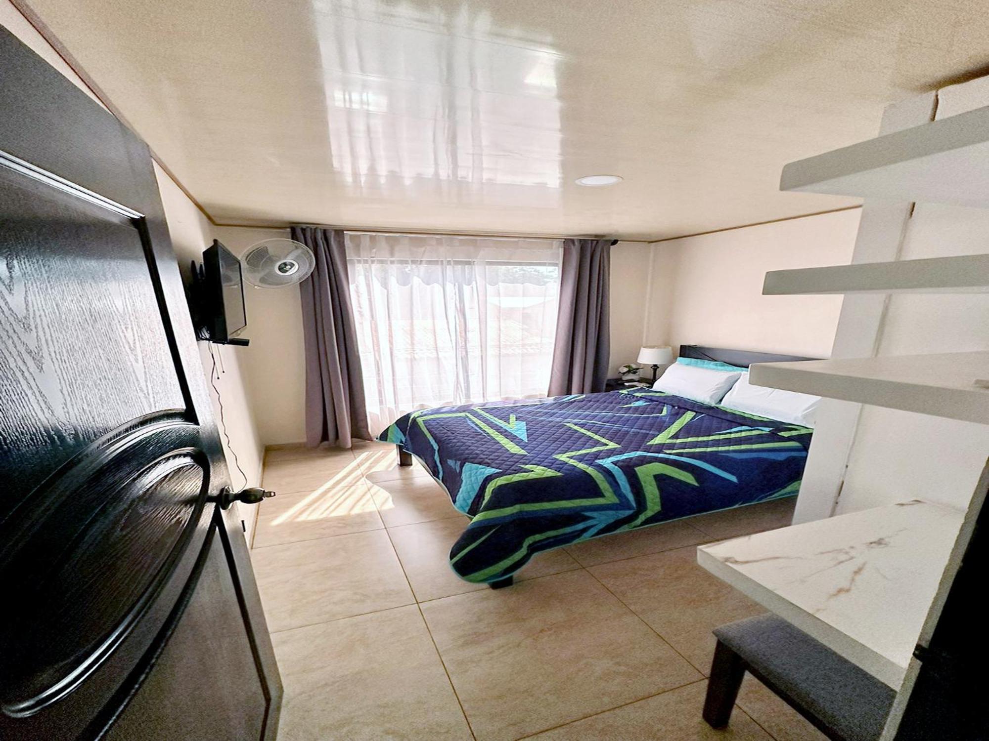 Senderos Apartment, Self Check- In, Airport Sjo 5 Min Río Segundo المظهر الخارجي الصورة