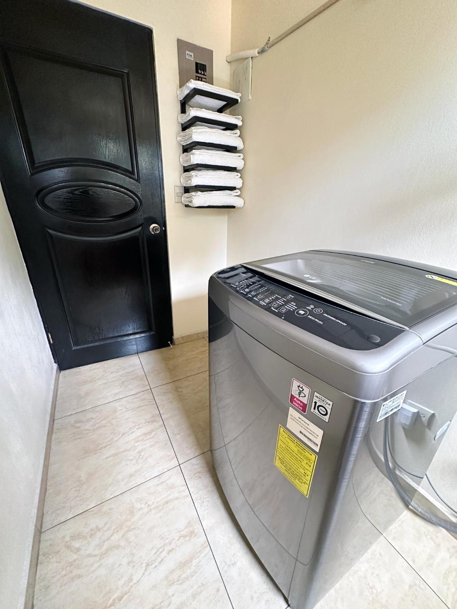 Senderos Apartment, Self Check- In, Airport Sjo 5 Min Río Segundo المظهر الخارجي الصورة